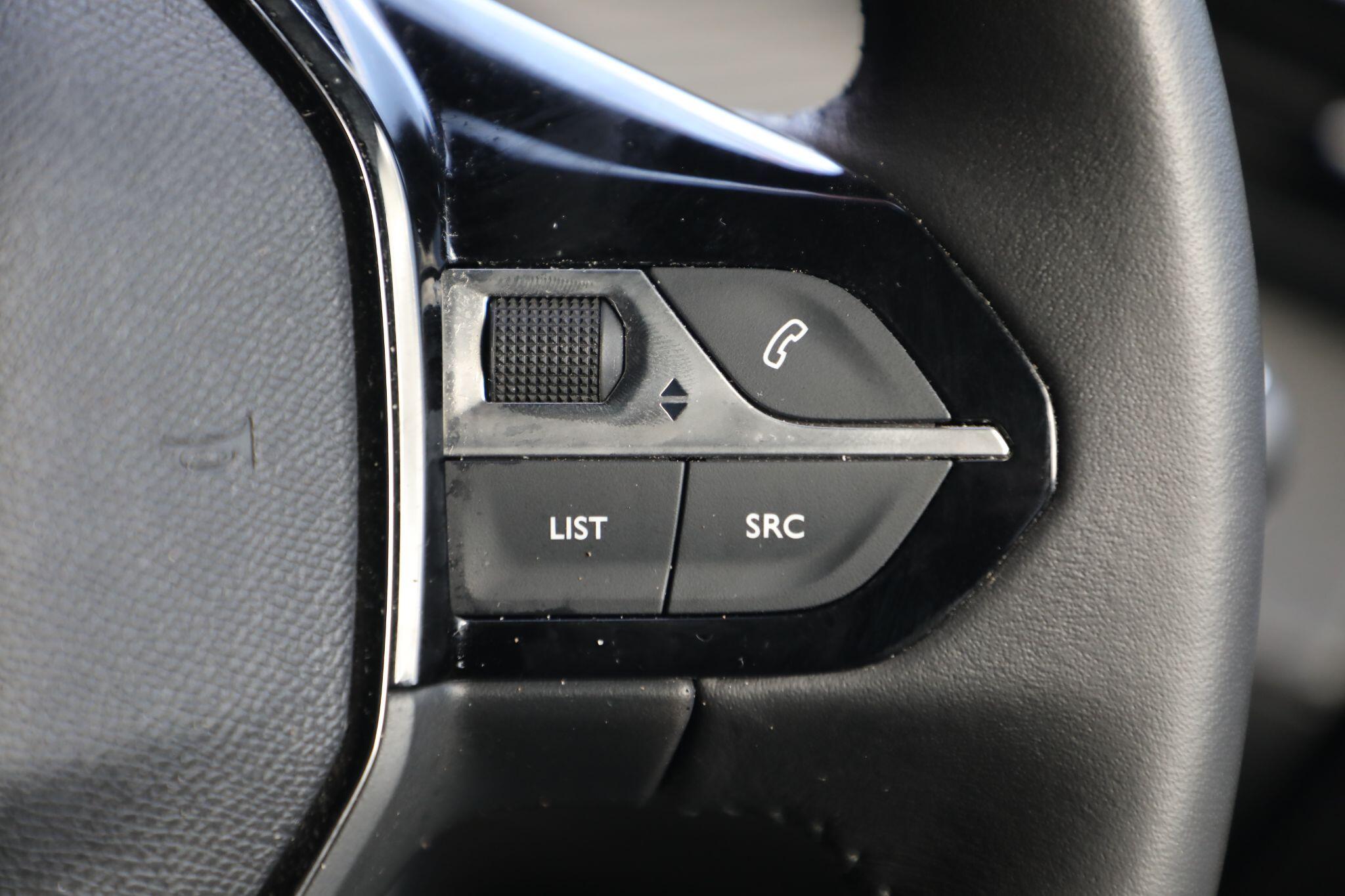 Large vehicle image